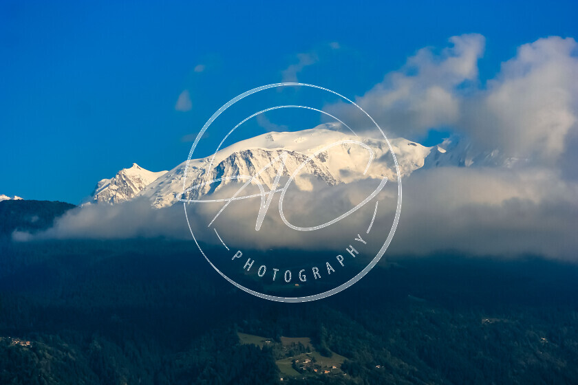 Mont-Blanc-massif-emerging-2262